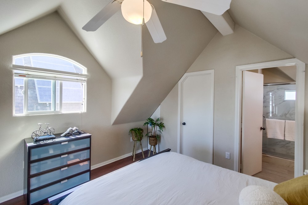 Virtual tour photo 34 of 48 for 726 Portsmouth Ct