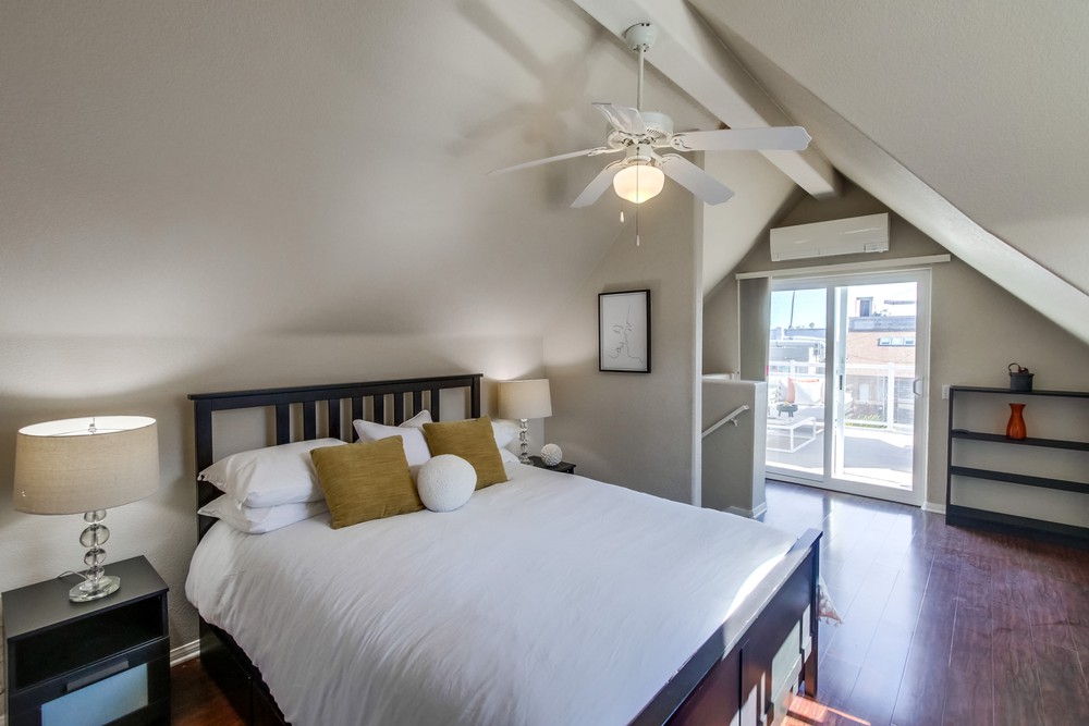 Virtual tour photo 35 of 48 for 726 Portsmouth Ct