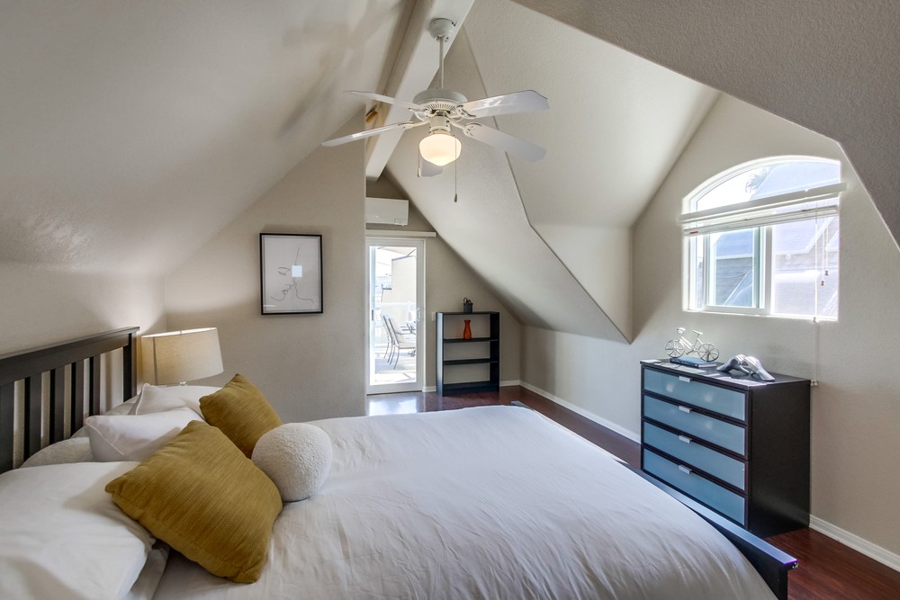 Virtual tour photo 36 of 48 for 726 Portsmouth Ct
