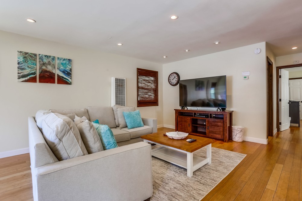 Virtual tour photo 18 of 40 for 726 San Luis Rey Pl