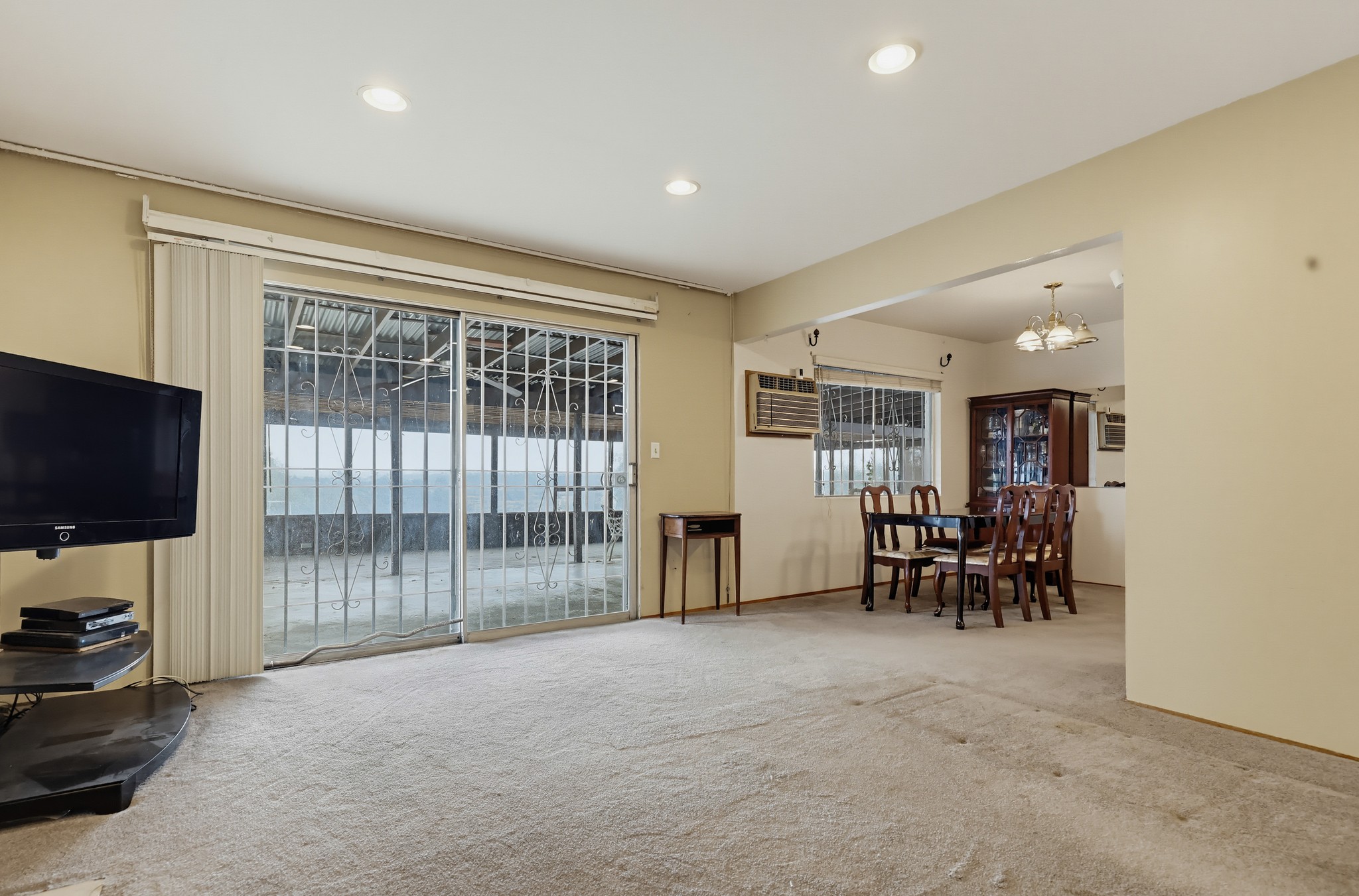 Virtual tour photo 10 of 52 for 7268 Tait St