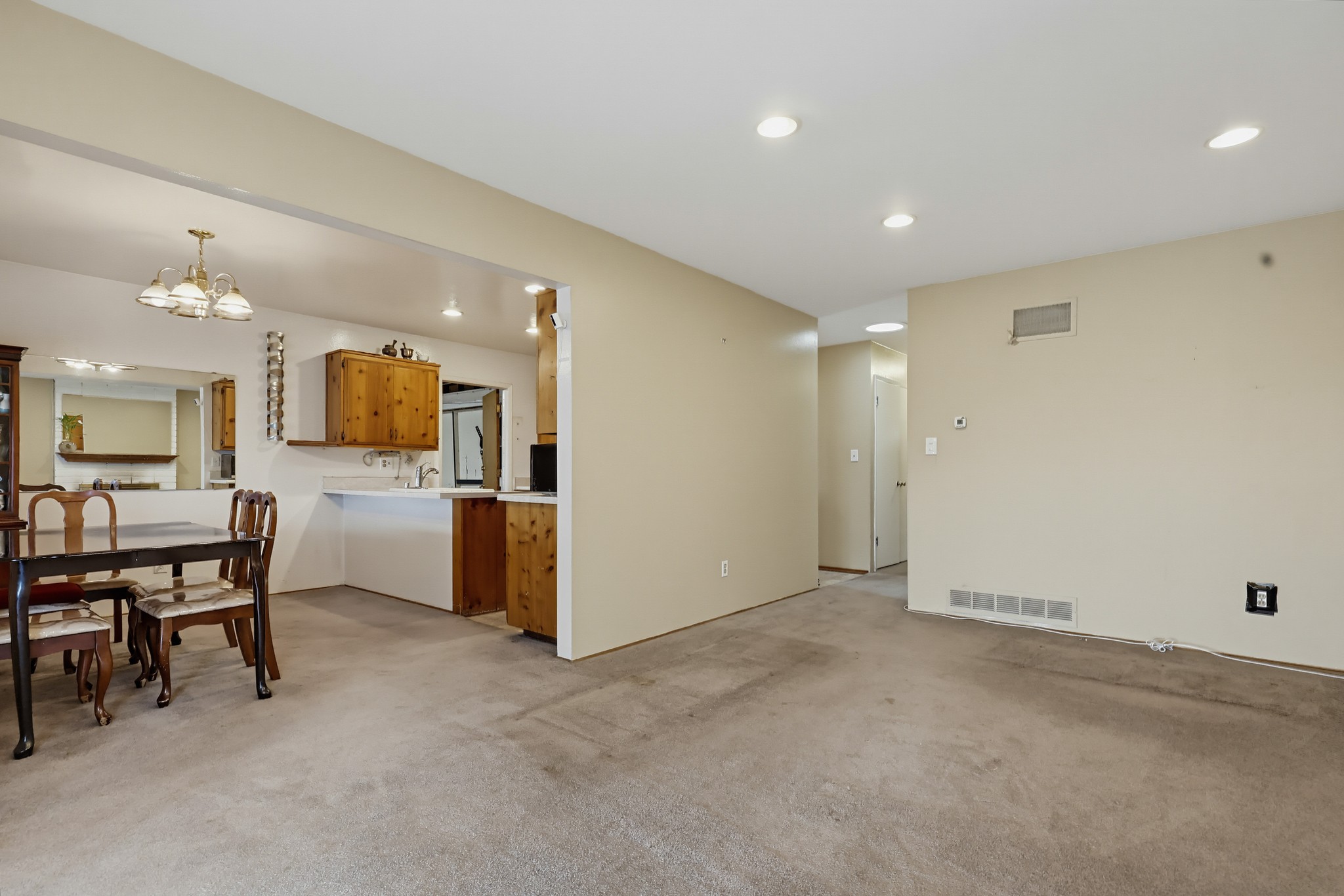 Virtual tour photo 11 of 52 for 7268 Tait St