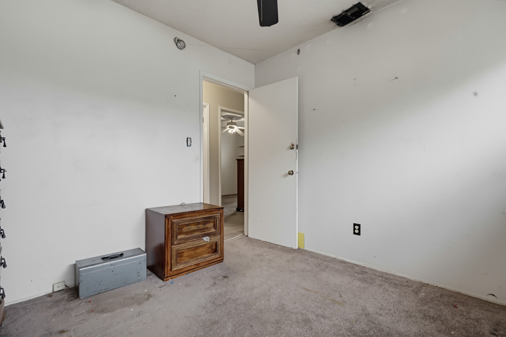 Virtual tour photo 34 of 52 for 7268 Tait St