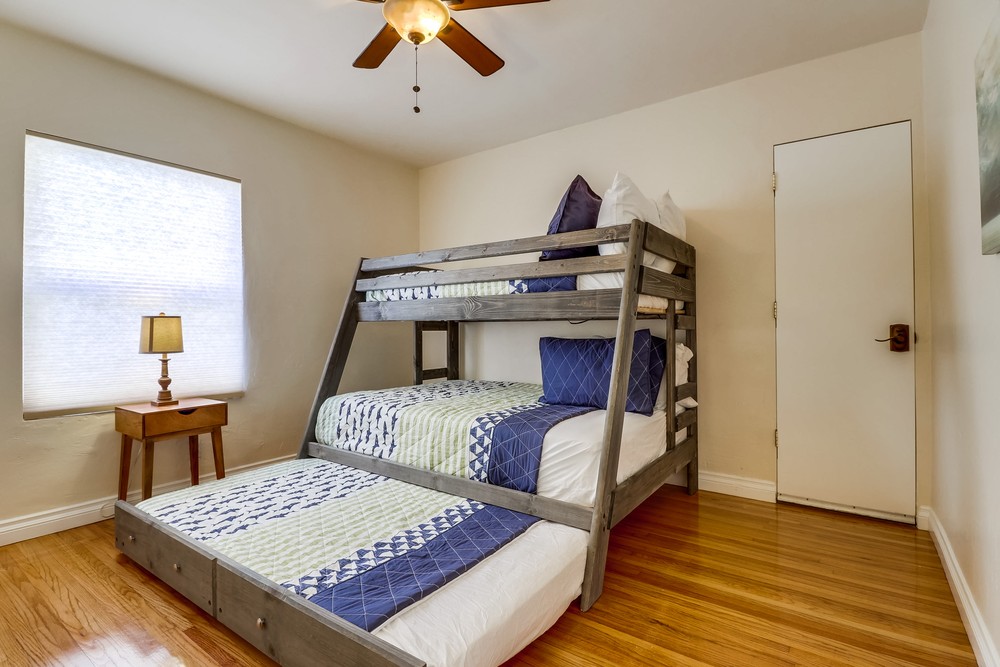 Virtual tour photo 36 of 41 for 727 San Gabriel Pl