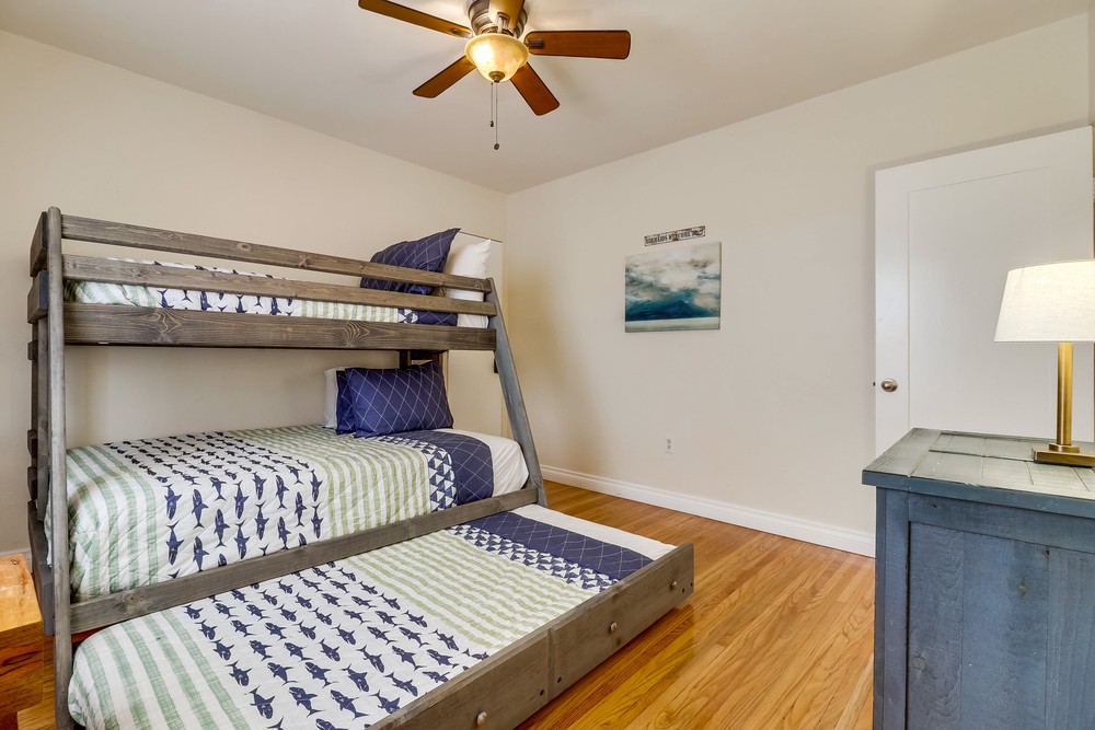 Virtual tour photo 37 of 41 for 727 San Gabriel Pl