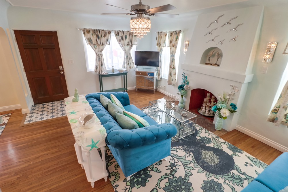 Virtual tour photo 20 of 45 for 727 San Gabriel Pl