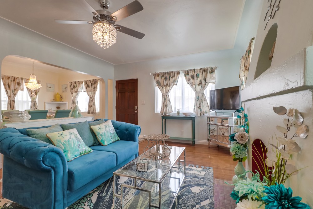 Virtual tour photo 21 of 45 for 727 San Gabriel Pl