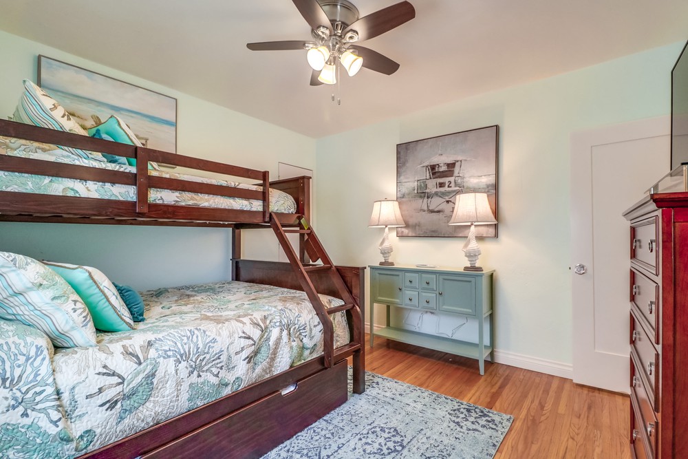 Virtual tour photo 40 of 45 for 727 San Gabriel Pl