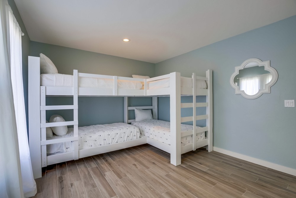 Virtual tour photo 32 of 34 for 727 Tangiers Ct