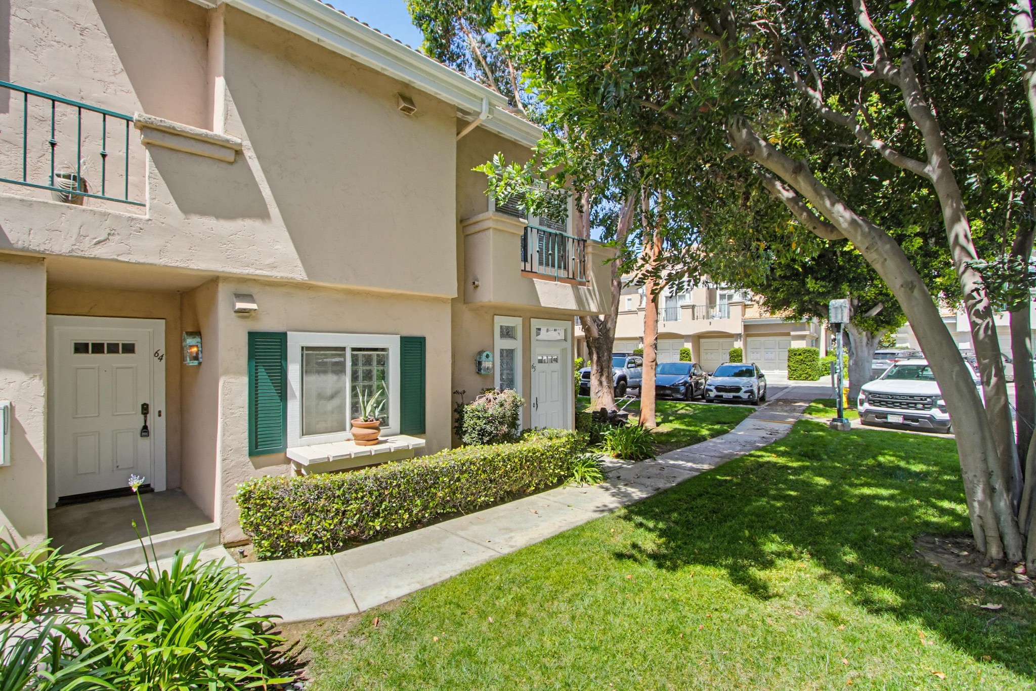 Virtual tour photo 1 of 41 for 7275 Calabria Ct UNIT 64