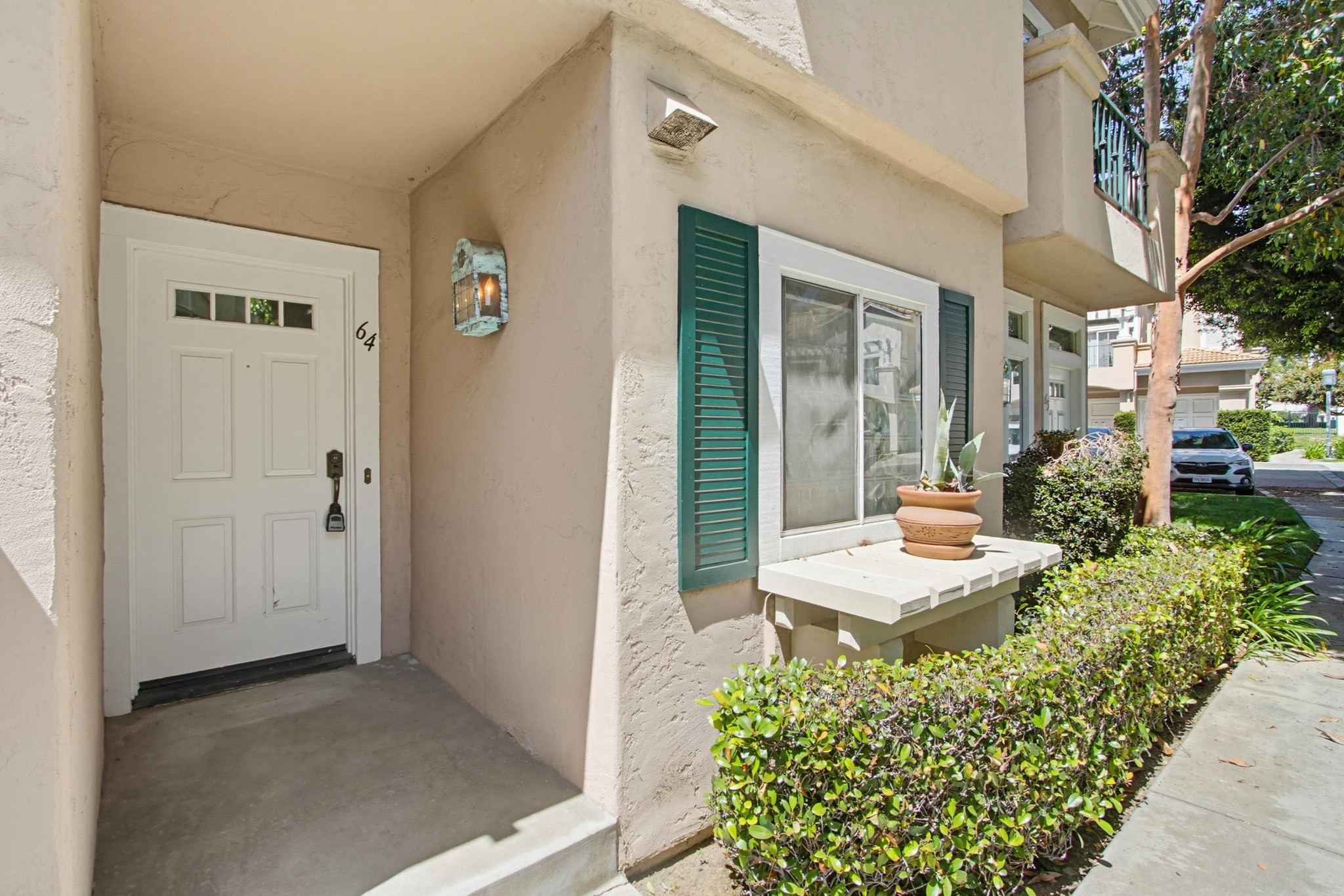 Virtual tour photo 4 of 41 for 7275 Calabria Ct UNIT 64