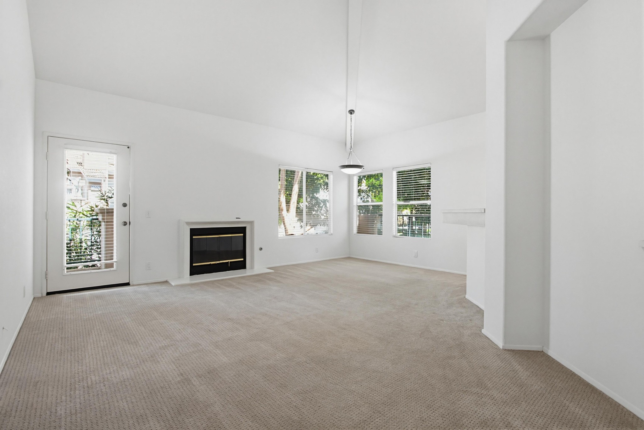 Virtual tour photo 5 of 41 for 7275 Calabria Ct UNIT 64