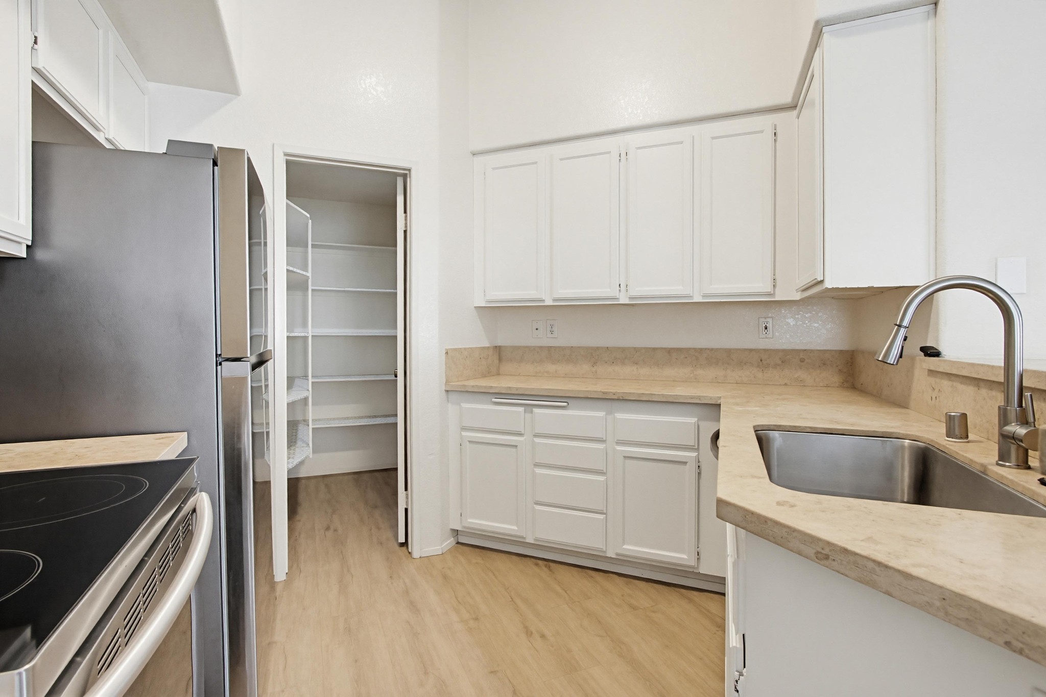 Virtual tour photo 12 of 41 for 7275 Calabria Ct UNIT 64