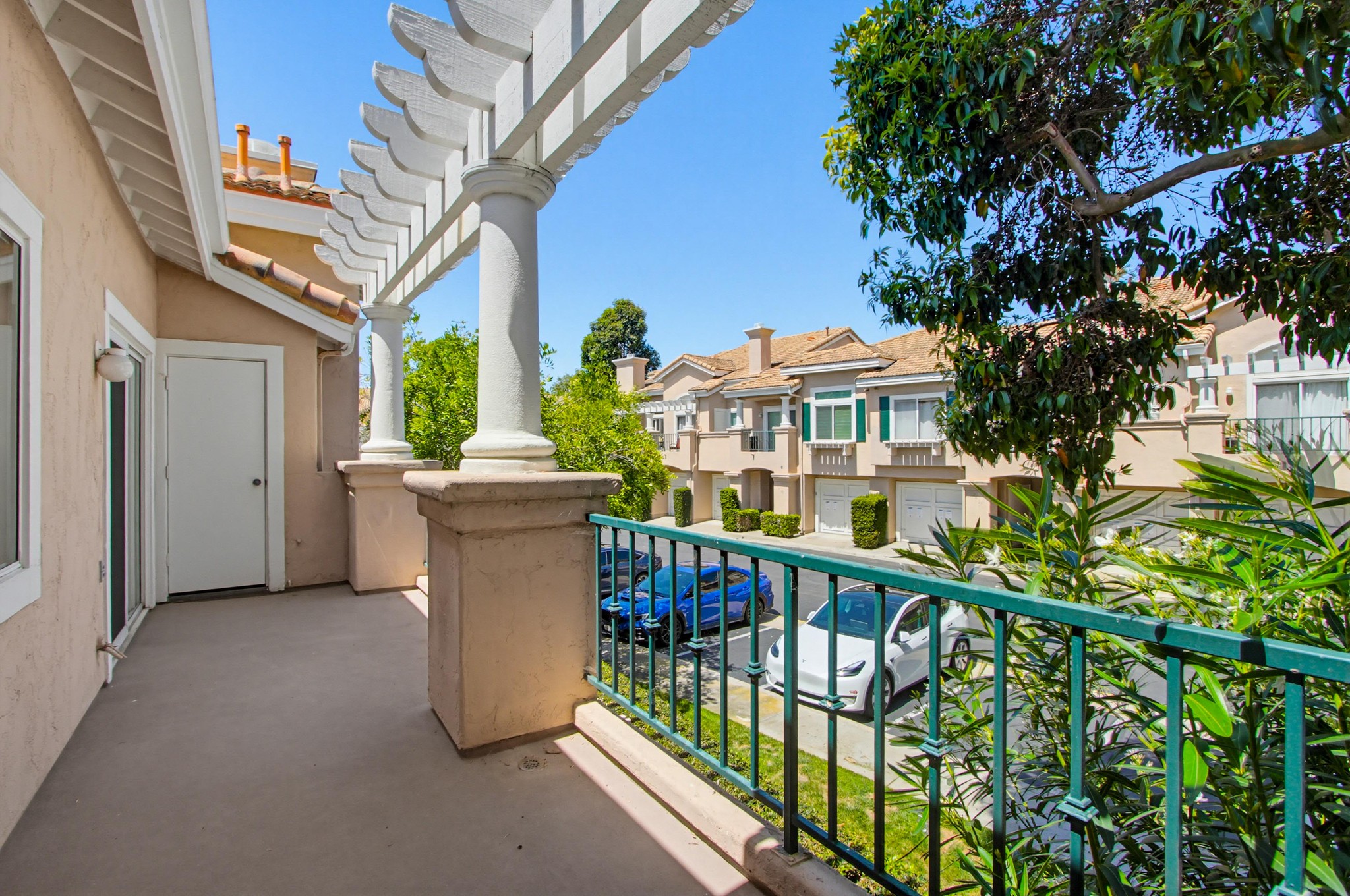 Virtual tour photo 34 of 41 for 7275 Calabria Ct UNIT 64