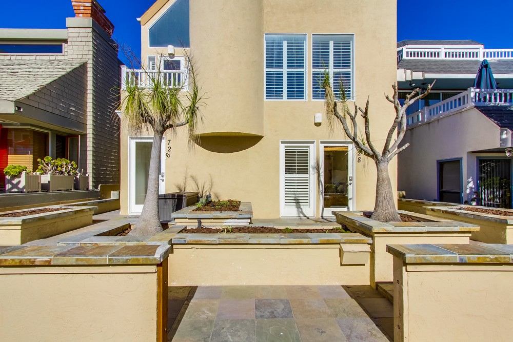Virtual tour photo 1 of 80 for 728 Devon Ct