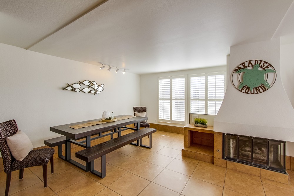 Virtual tour photo 8 of 80 for 728 Devon Ct