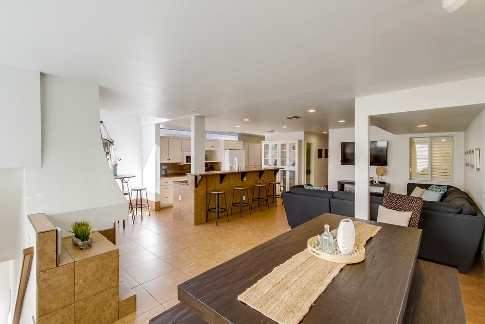 Virtual tour photo 10 of 80 for 728 Devon Ct