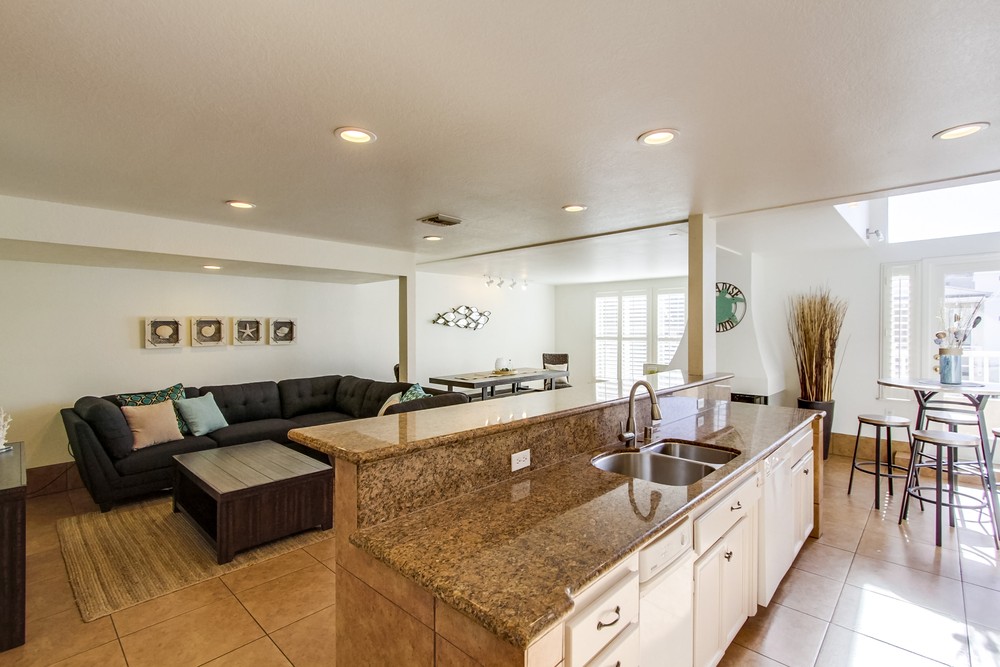Virtual tour photo 17 of 80 for 728 Devon Ct