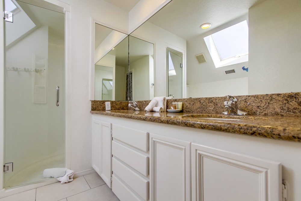 Virtual tour photo 34 of 80 for 728 Devon Ct