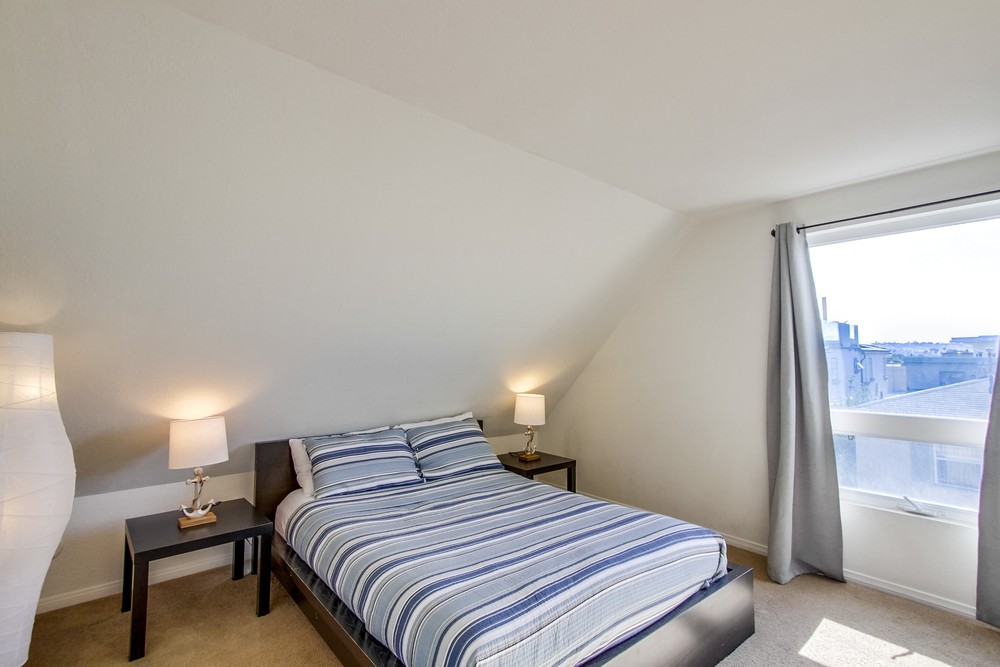Virtual tour photo 37 of 80 for 728 Devon Ct