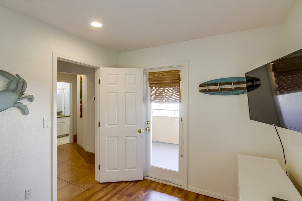 Virtual tour photo 51 of 80 for 728 Devon Ct