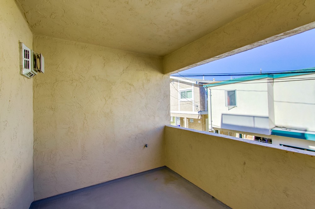 Virtual tour photo 52 of 80 for 728 Devon Ct