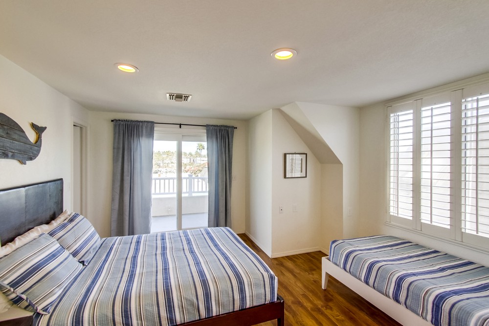 Virtual tour photo 57 of 80 for 728 Devon Ct