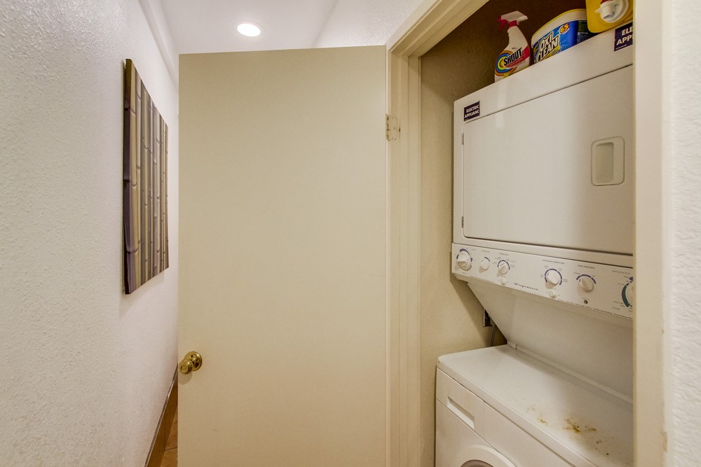 Virtual tour photo 69 of 80 for 728 Devon Ct