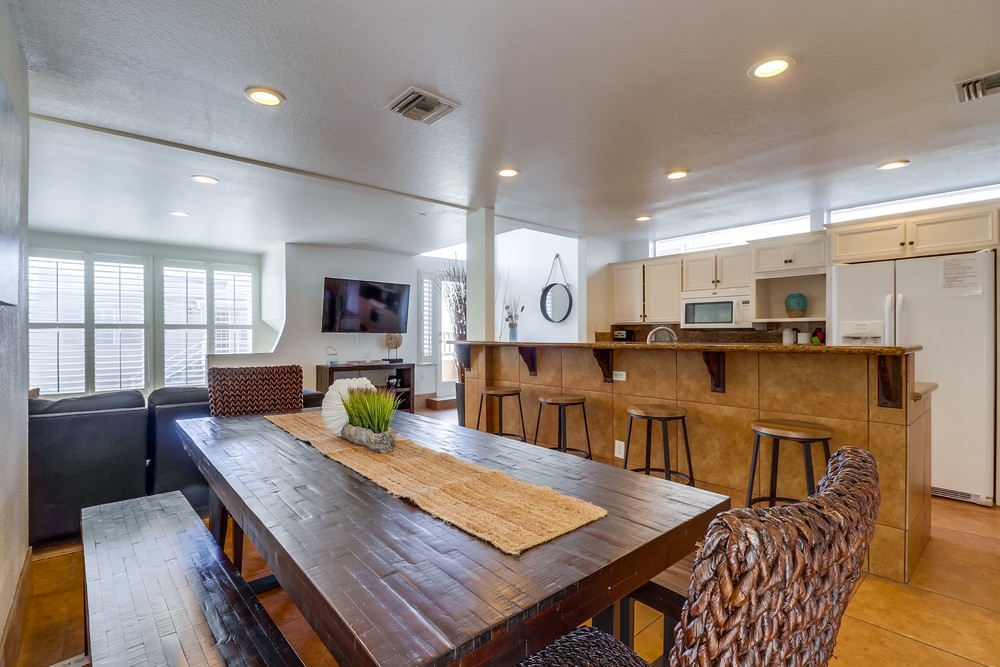 Virtual tour photo 78 of 80 for 728 Devon Ct