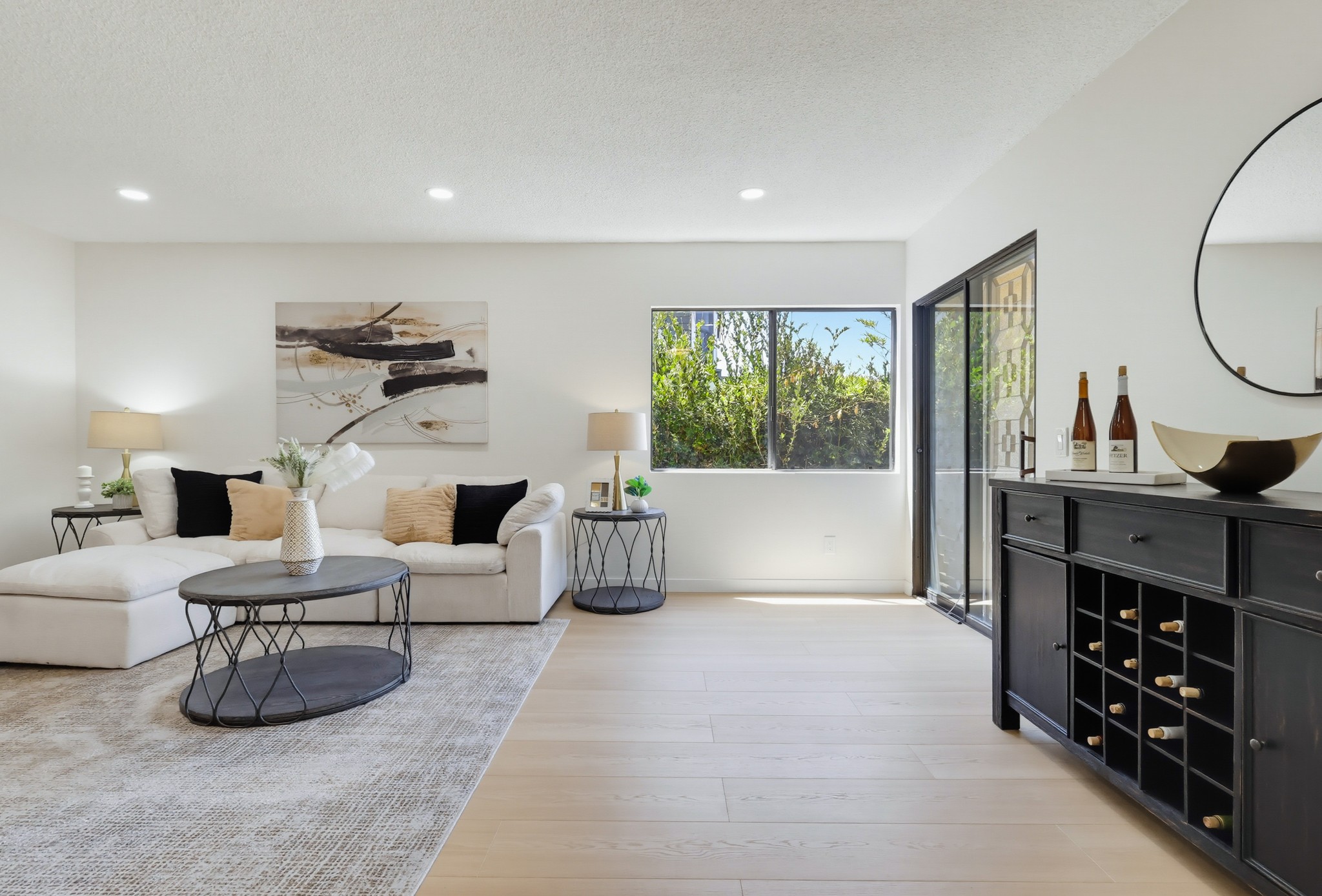 Virtual tour photo 13 of 97 for 728 E Kensington Rd
