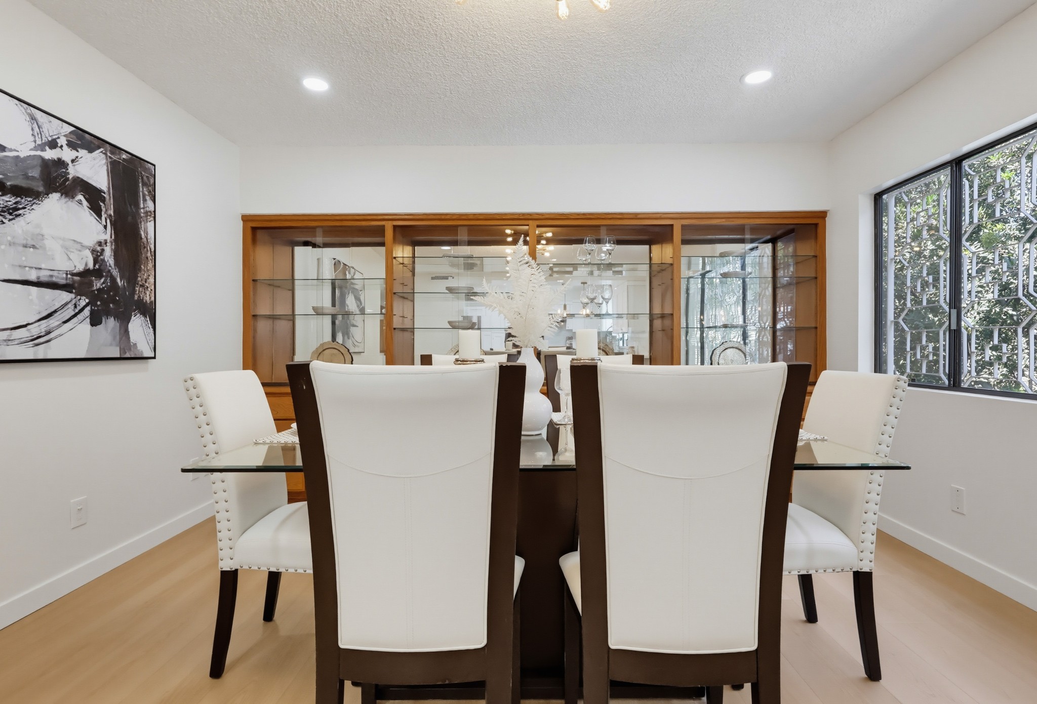 Virtual tour photo 20 of 97 for 728 E Kensington Rd