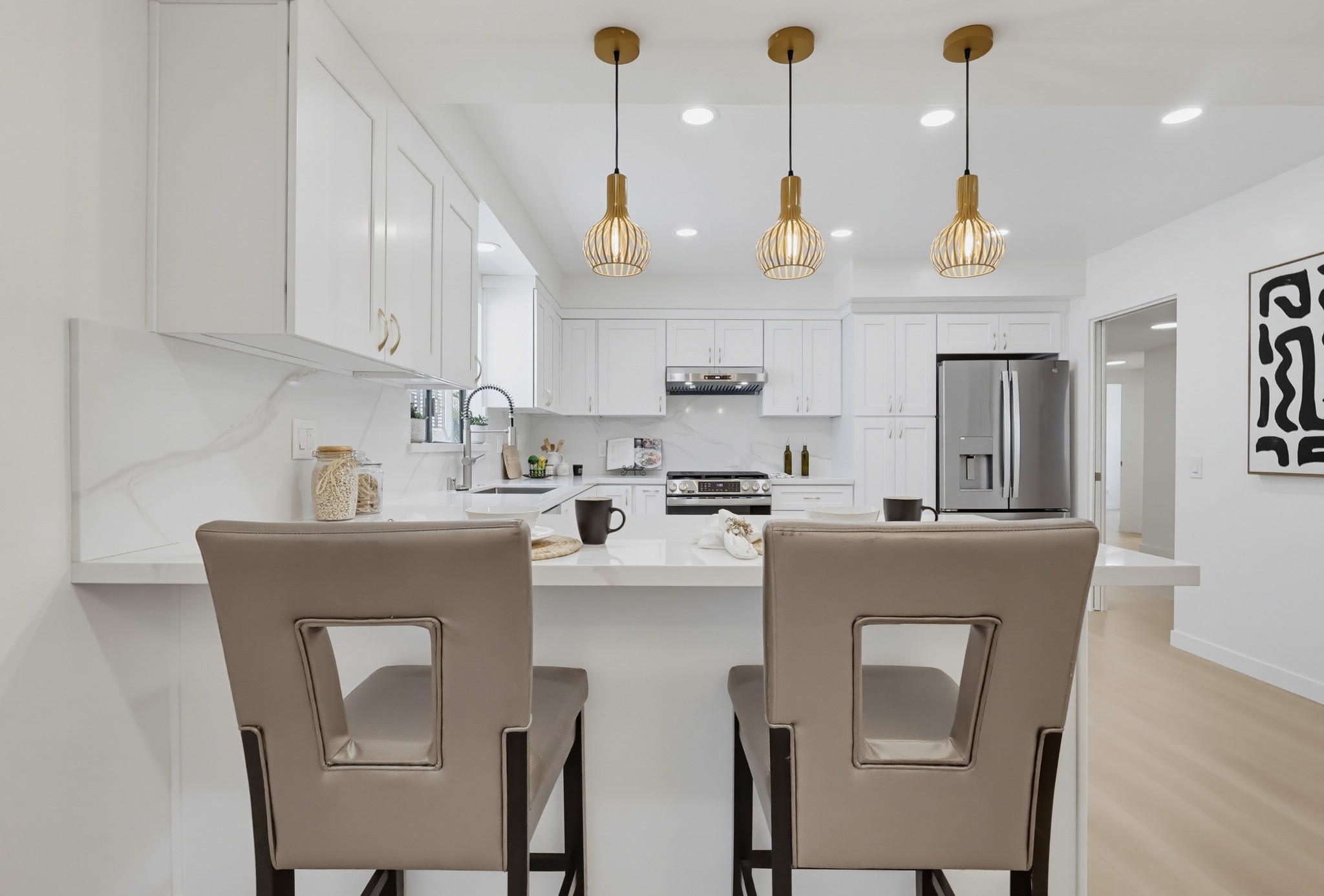 Virtual tour photo 25 of 97 for 728 E Kensington Rd