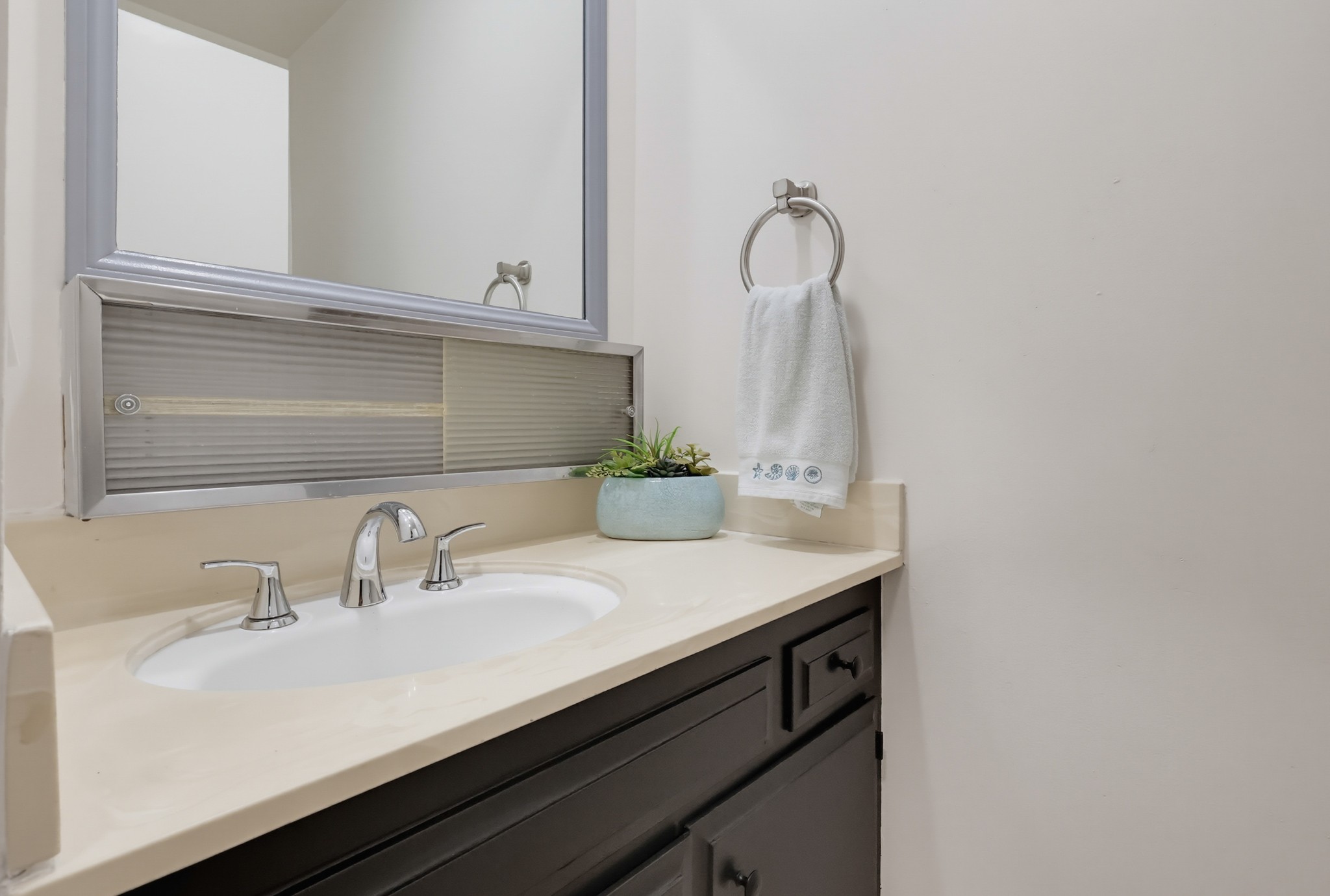 Virtual tour photo 84 of 97 for 728 E Kensington Rd