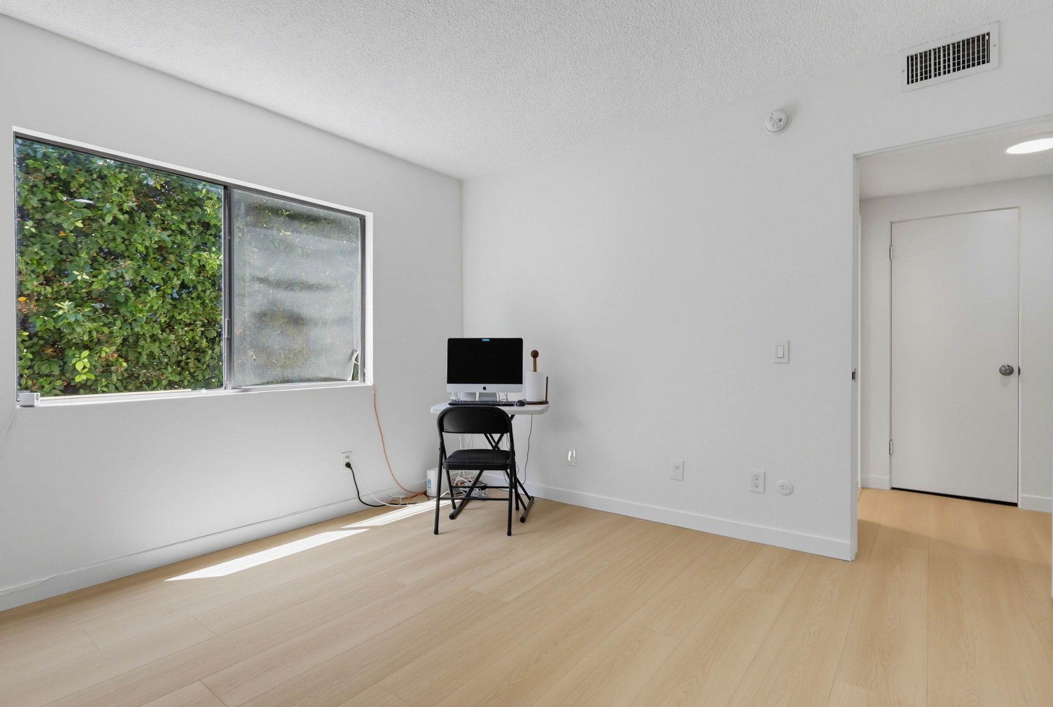 Virtual tour photo 39 of 97 for 728 E Kensington Rd