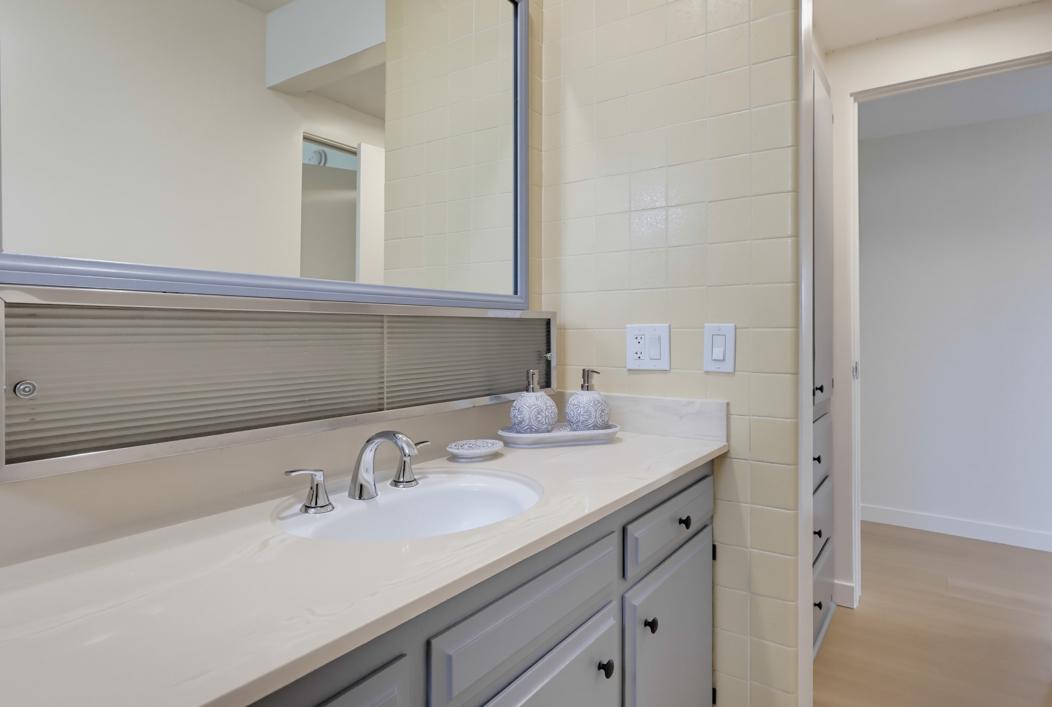 Virtual tour photo 72 of 97 for 728 E Kensington Rd