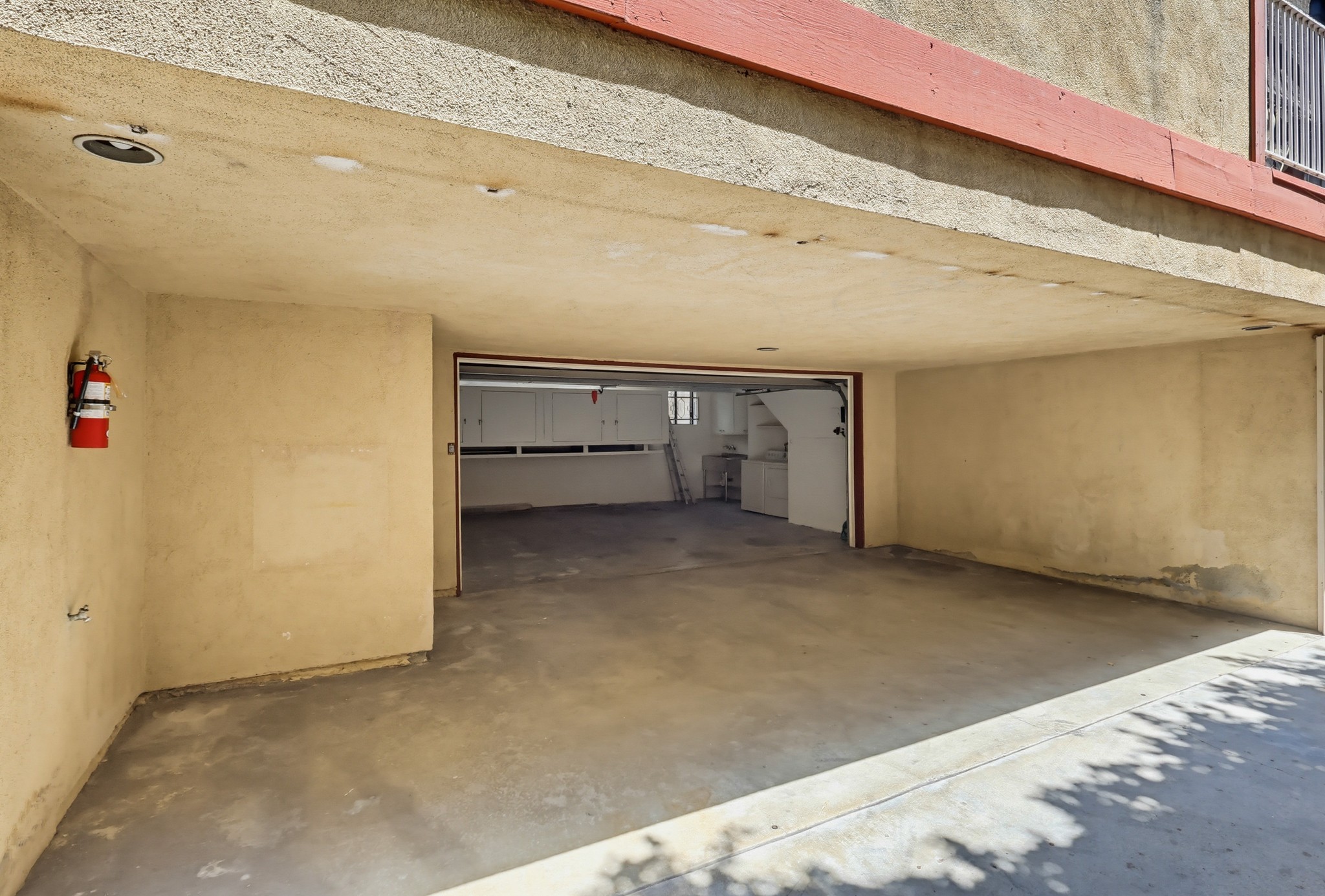 Virtual tour photo 86 of 97 for 728 E Kensington Rd