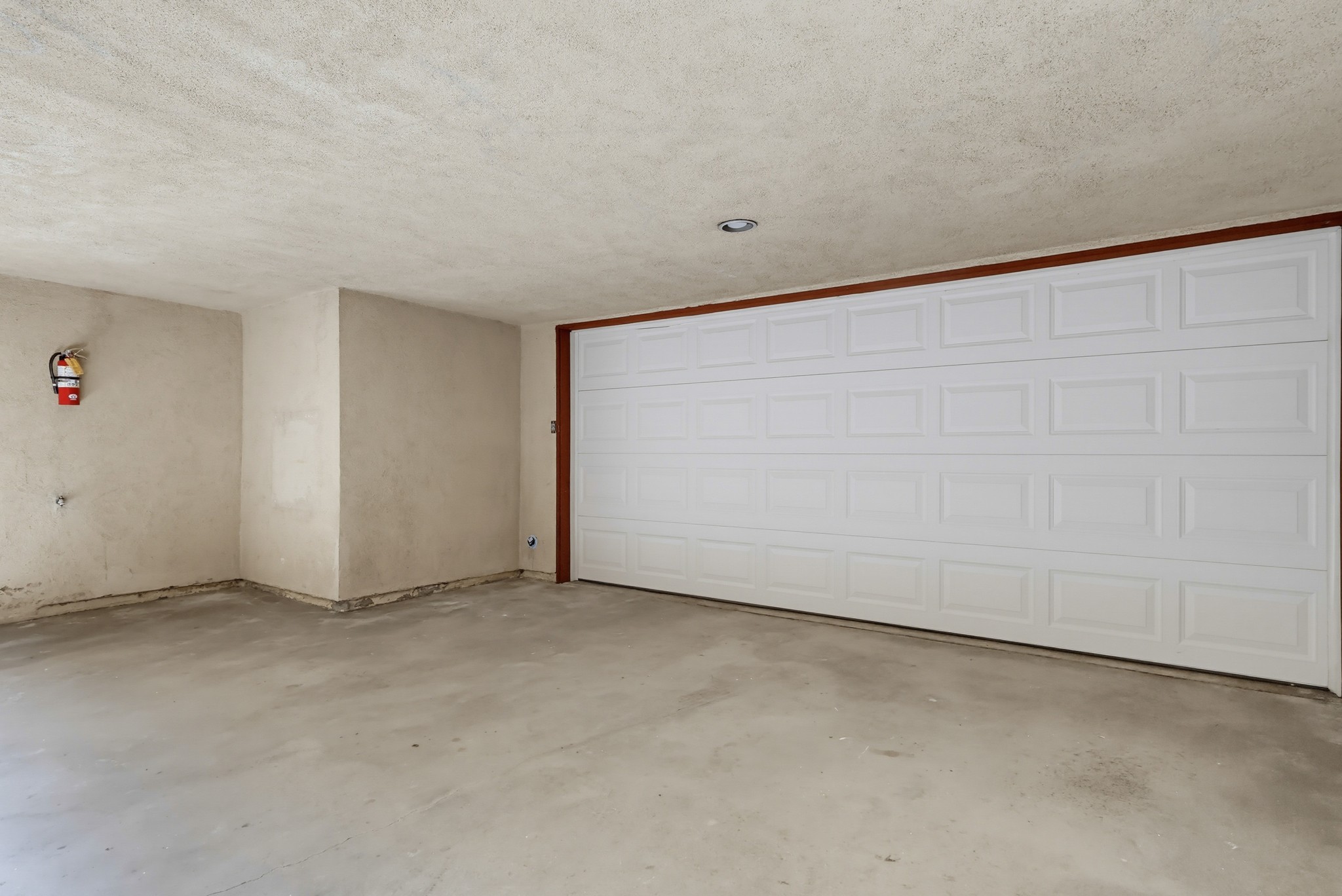 Virtual tour photo 92 of 97 for 728 E Kensington Rd