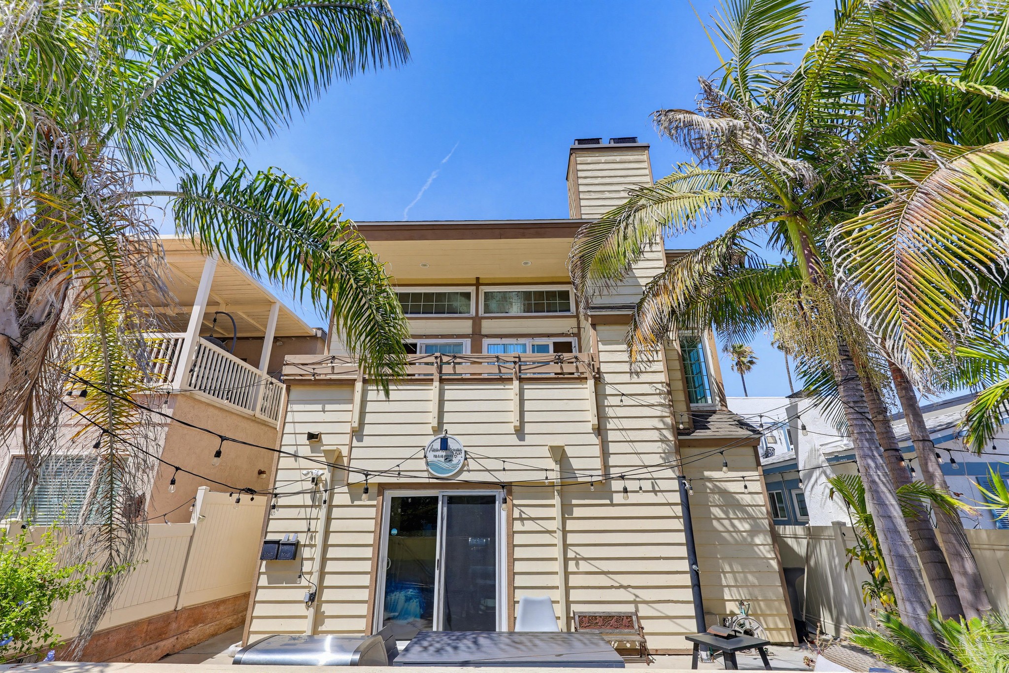 Virtual tour photo 4 of 123 for 728 Jamaica Ct