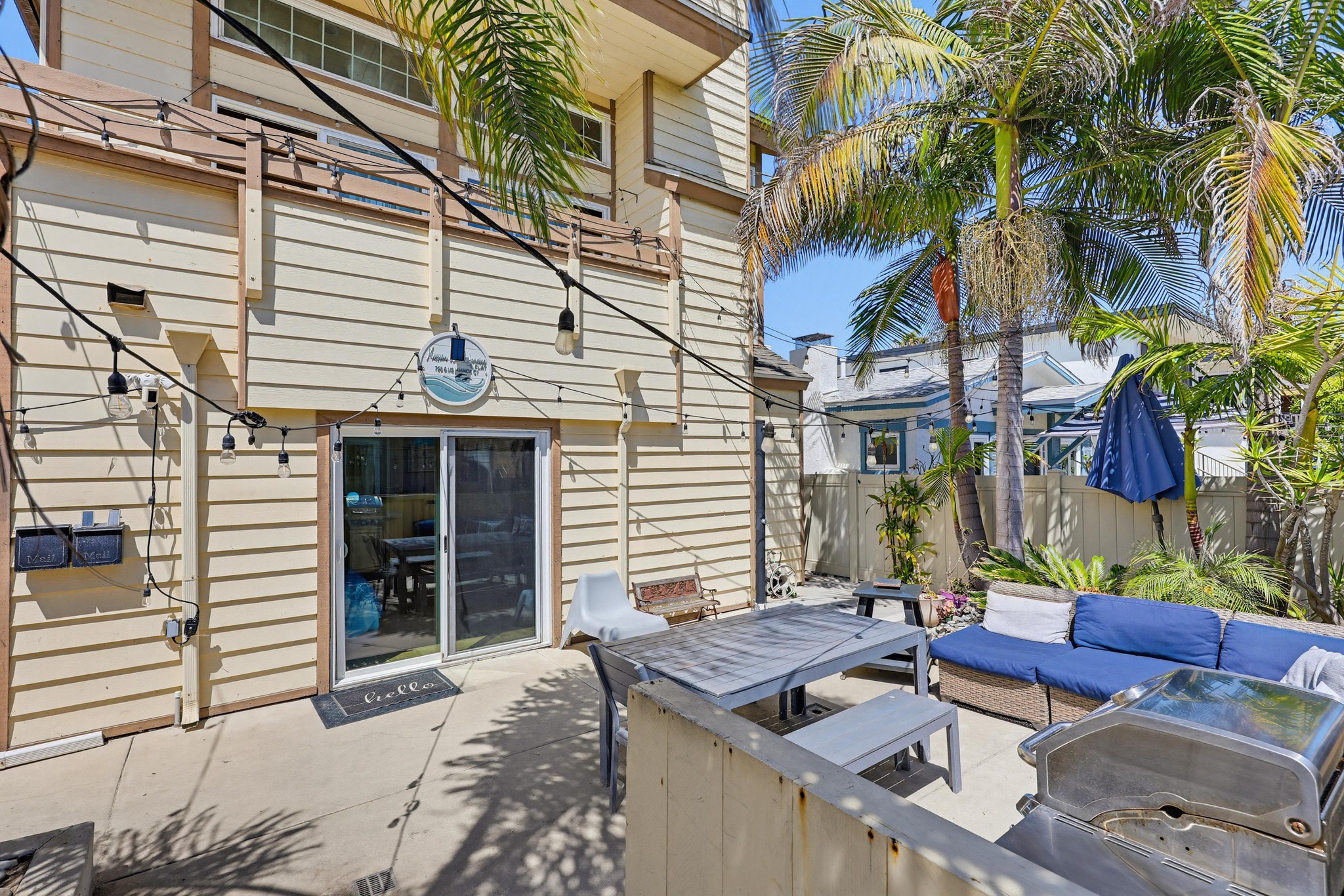 Virtual tour photo 6 of 123 for 728 Jamaica Ct