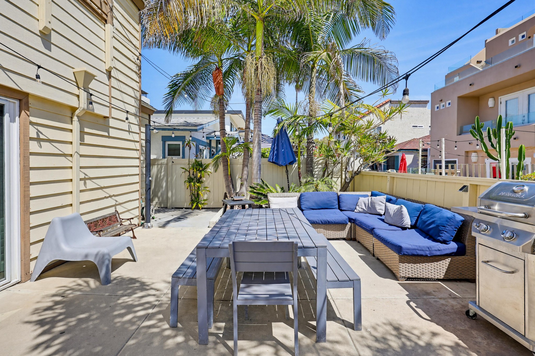 Virtual tour photo 9 of 123 for 728 Jamaica Ct