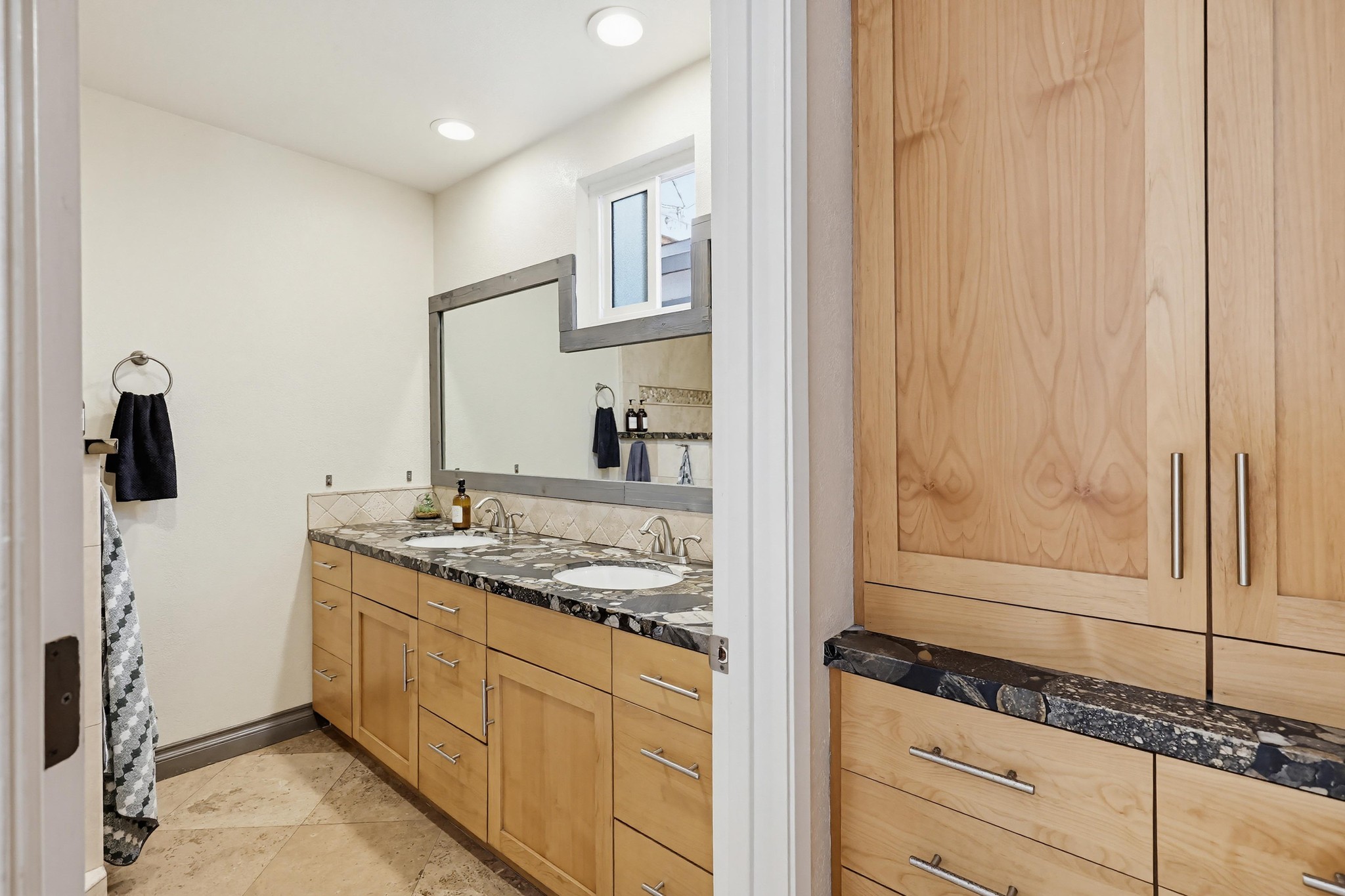 Virtual tour photo 19 of 123 for 728 Jamaica Ct