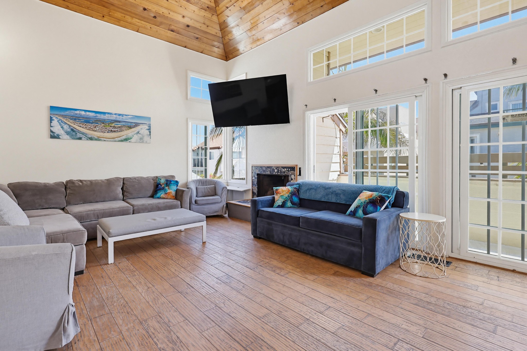 Virtual tour photo 32 of 123 for 728 Jamaica Ct