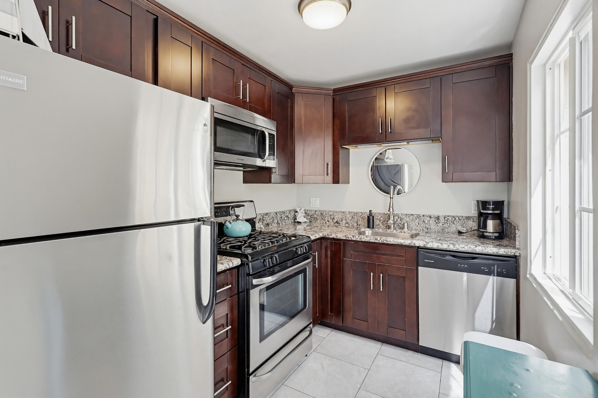 Virtual tour photo 99 of 123 for 728 Jamaica Ct