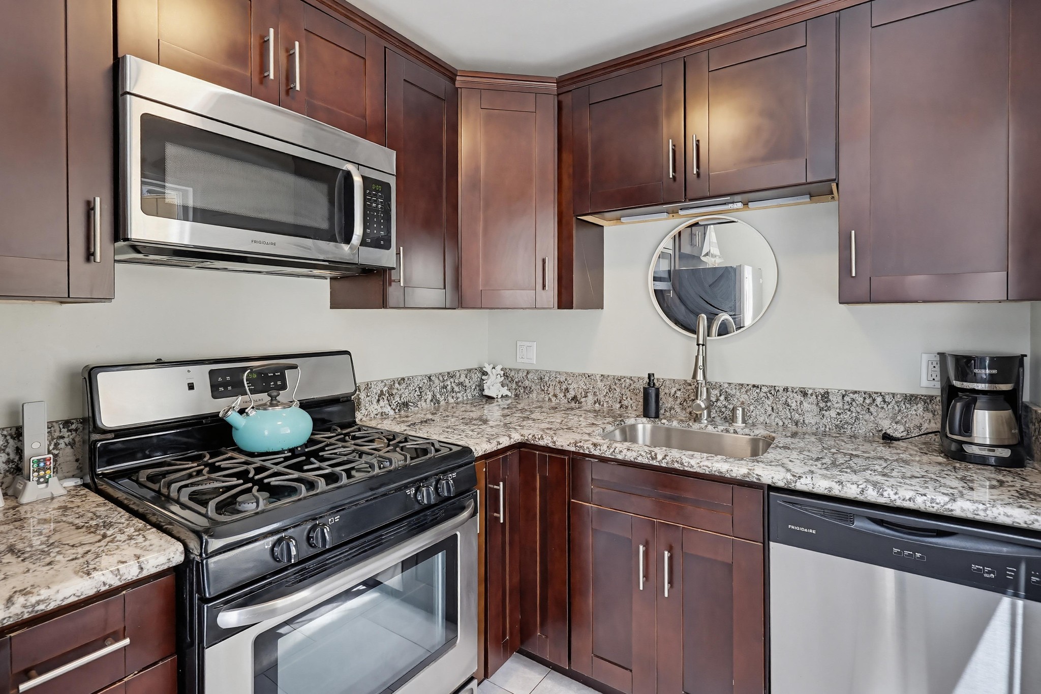 Virtual tour photo 100 of 123 for 728 Jamaica Ct