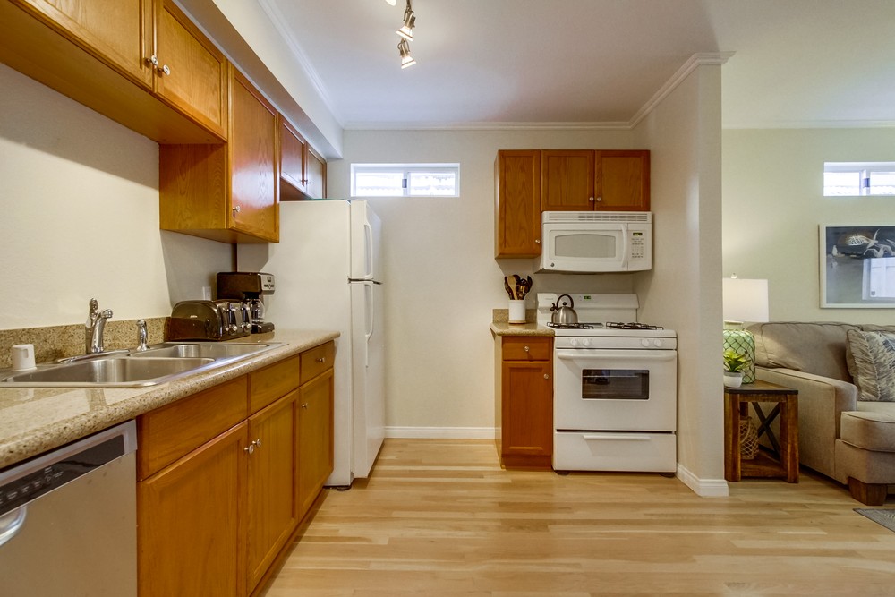 Virtual tour photo 10 of 30 for 728 Redondo Ct