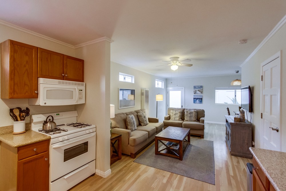 Virtual tour photo 11 of 30 for 728 Redondo Ct