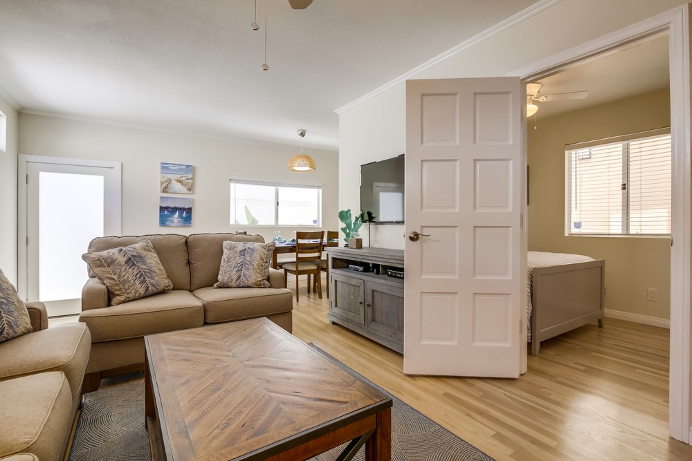 Virtual tour photo 9 of 48 for 728 Redondo Ct