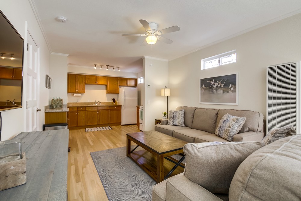 Virtual tour photo 11 of 48 for 728 Redondo Ct