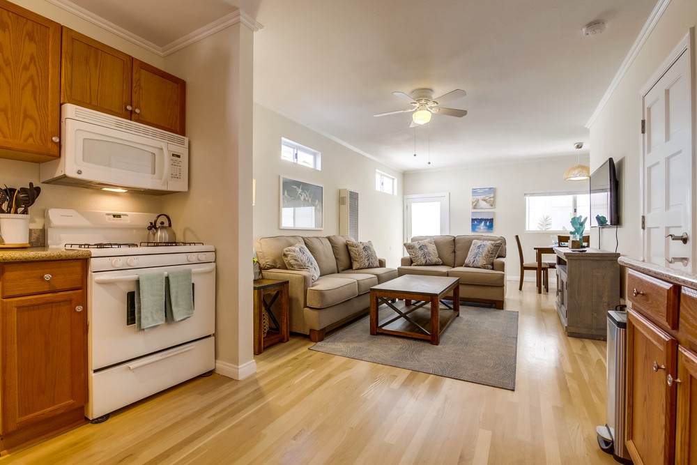 Virtual tour photo 21 of 48 for 728 Redondo Ct