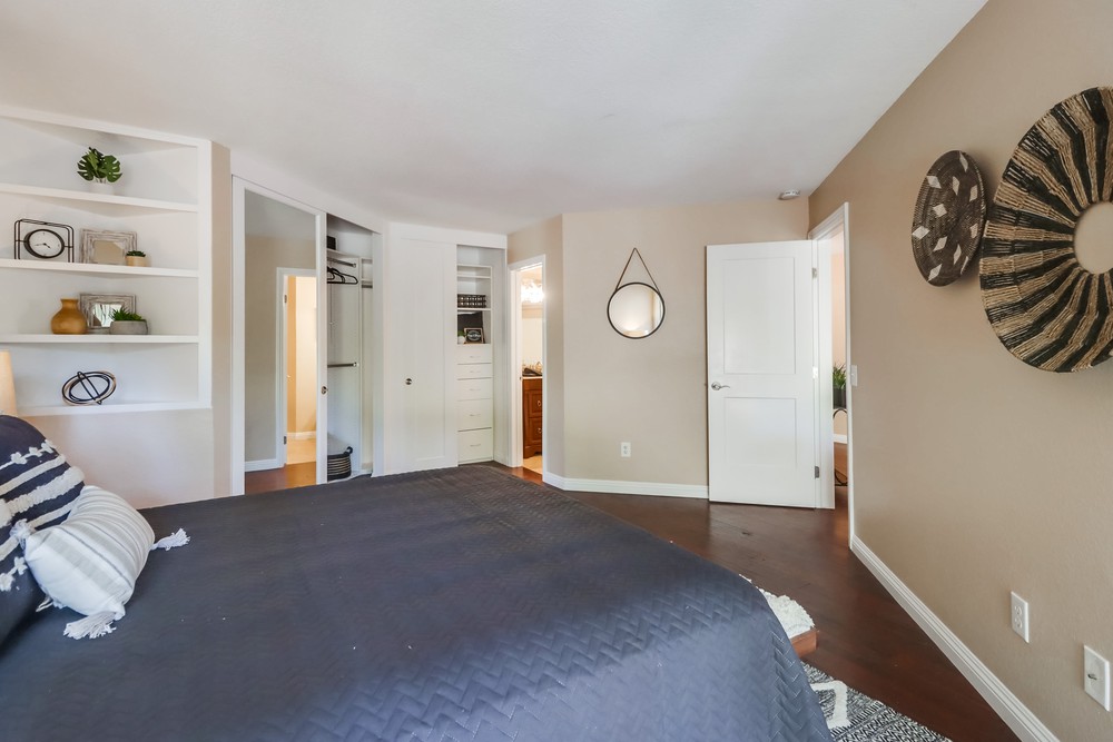 Virtual tour photo 31 of 37 for 7283 Camino Degrazia